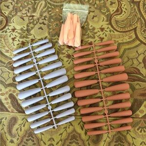 Set of False Nails in Peach and Lavender